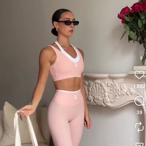 Astoria Seamless Ribbed Barre Sports Bra - Baby Pink